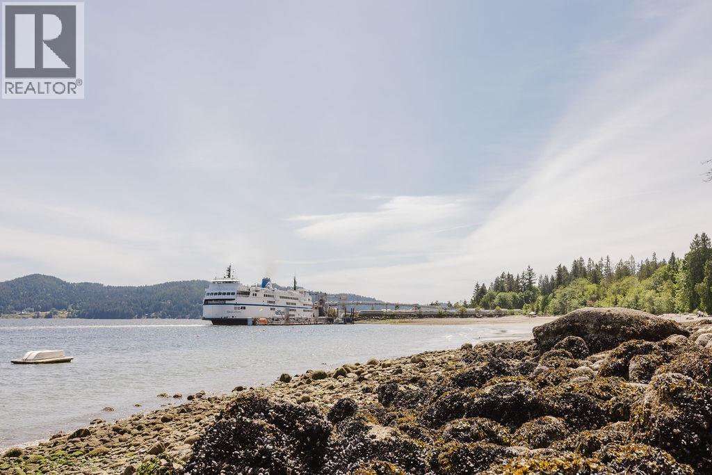 1498 Tideview Road, Gibsons, British Columbia  V0N 1V6 - Photo 34 - R3127100