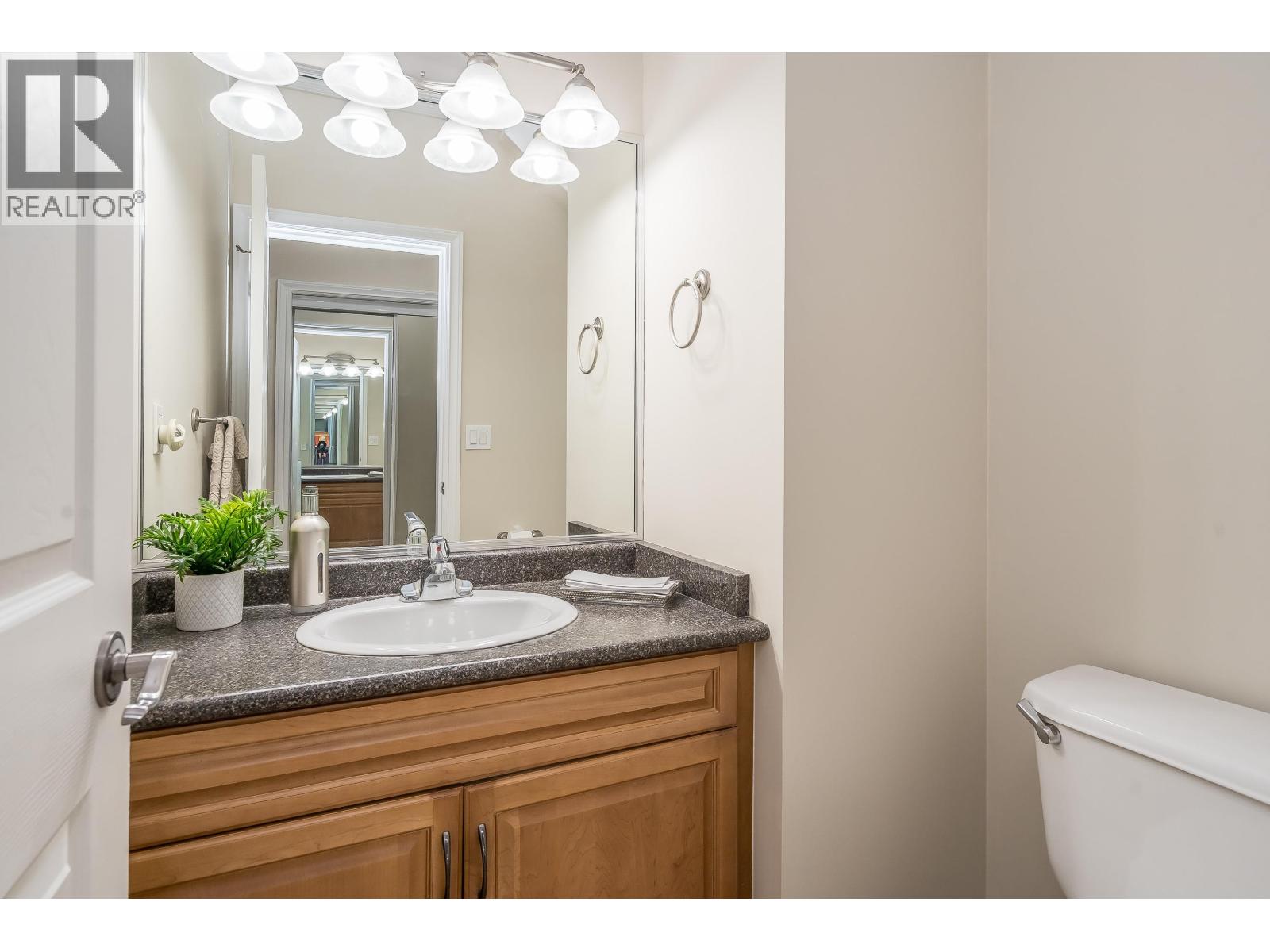 6459 Walker Avenue, Burnaby, British Columbia  V5E 3B7 - Photo 16 - R3126527