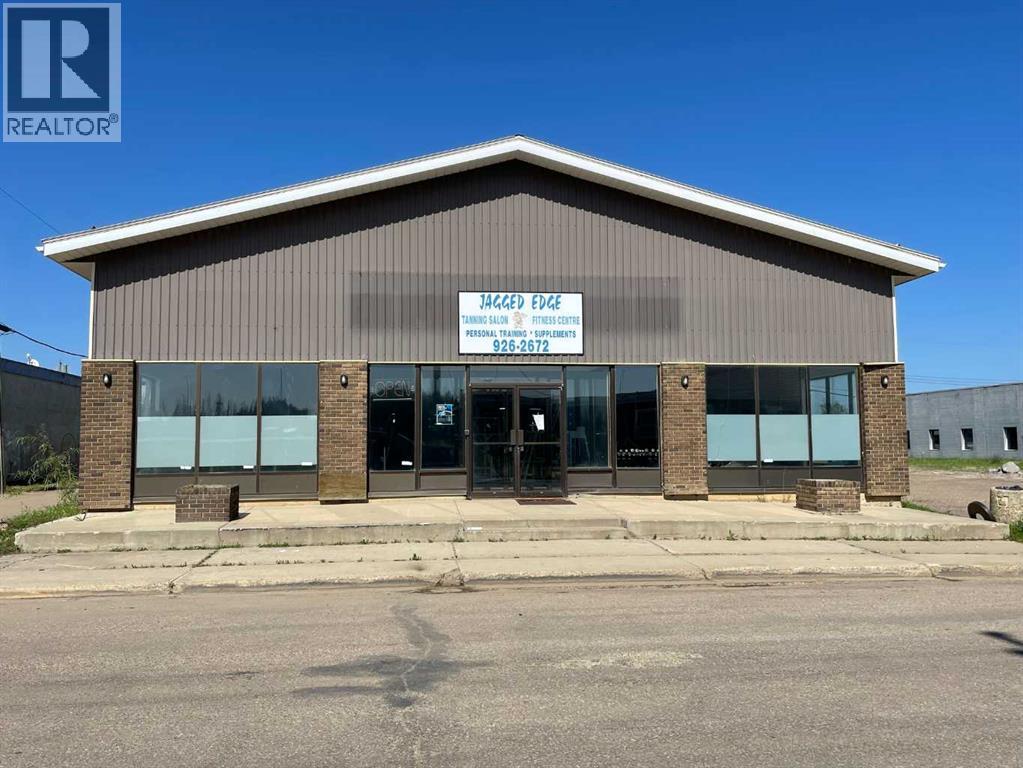 9902 98 Street, High Level, Alberta  T0H 1Z0 - Photo 1 - A2314071