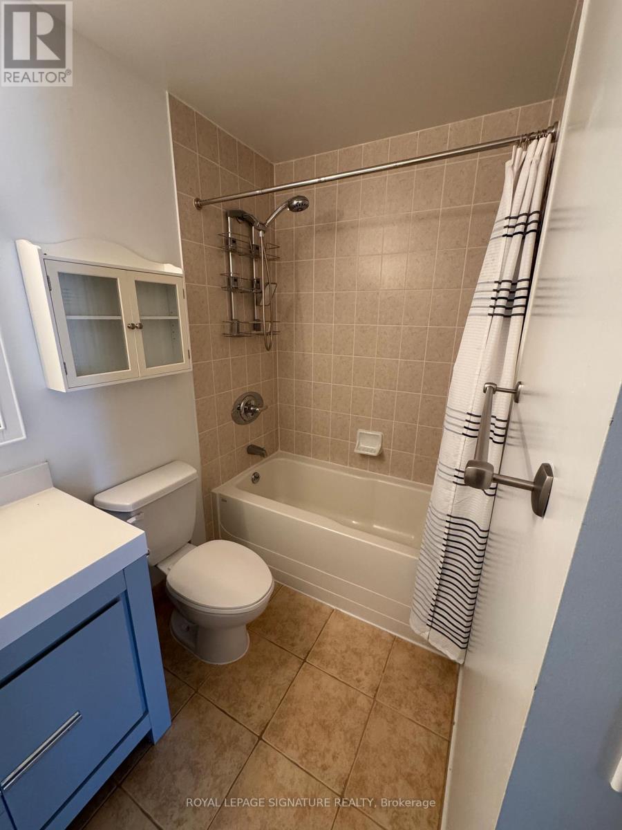 1702 - 220 Victoria Street, Toronto, Ontario  M5B 2R6 - Photo 12 - C13165098