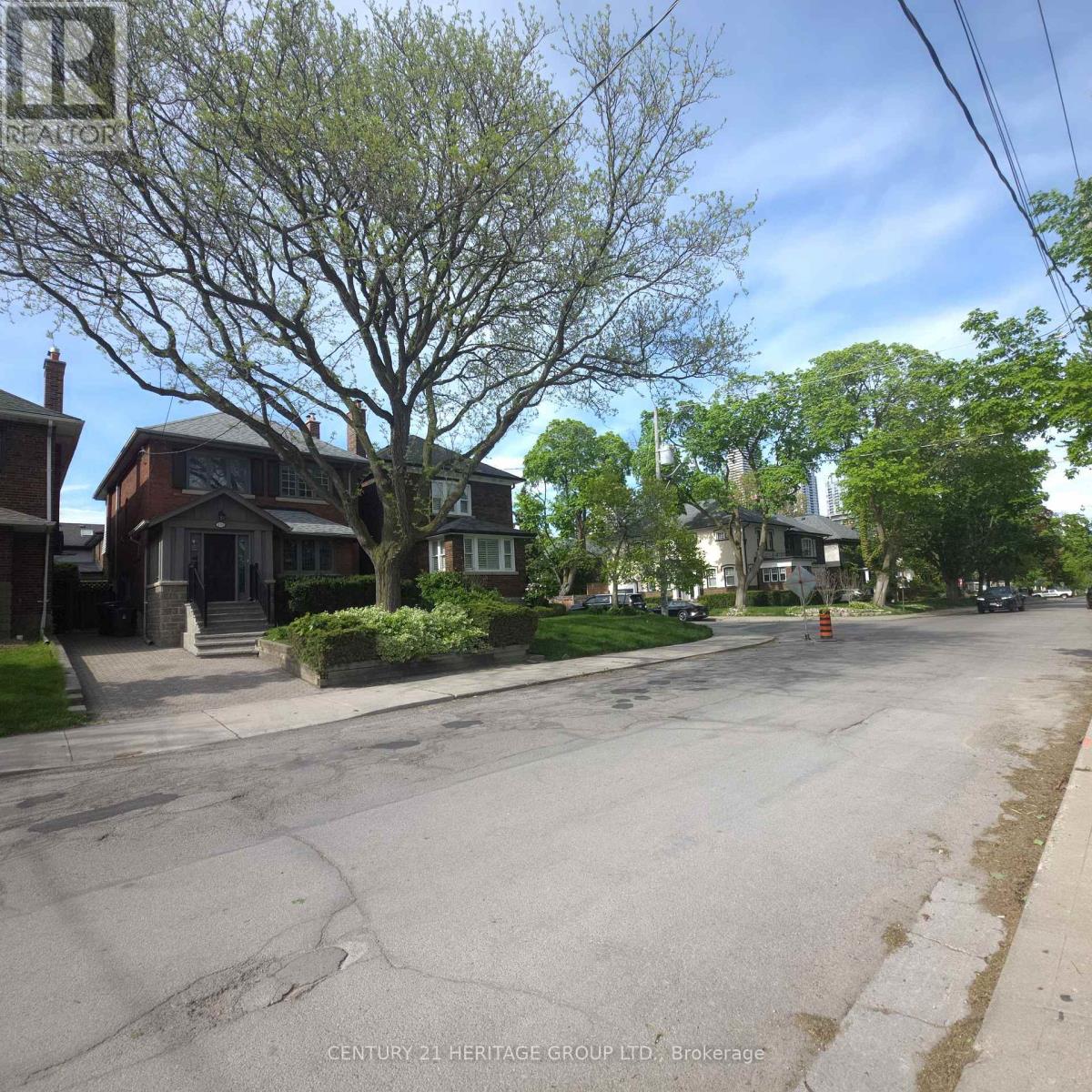 130 Hillsdale Avenue W, Toronto, Ontario M5P 1G7 - Photo 2 - C13165108