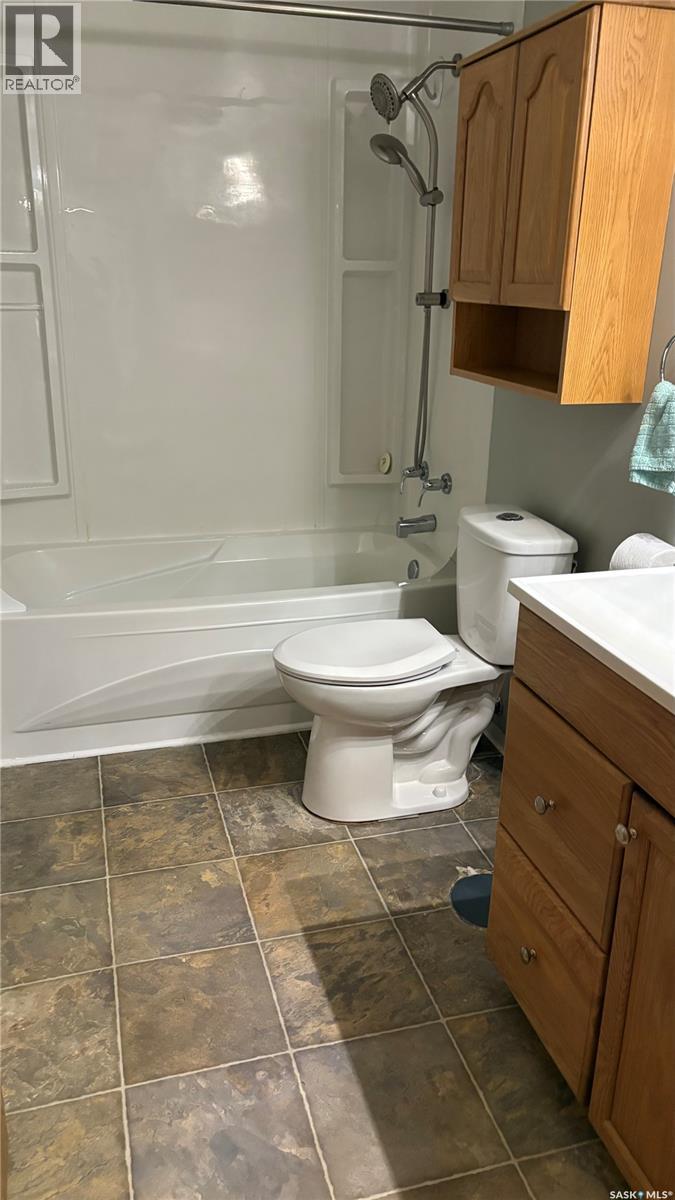 303 Currie Crescent, Strasbourg, Saskatchewan  S0G 4V0 - Photo 23 - SK036828