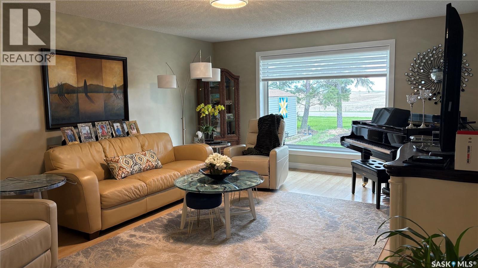 303 Currie Crescent, Strasbourg, Saskatchewan  S0G 4V0 - Photo 8 - SK036828