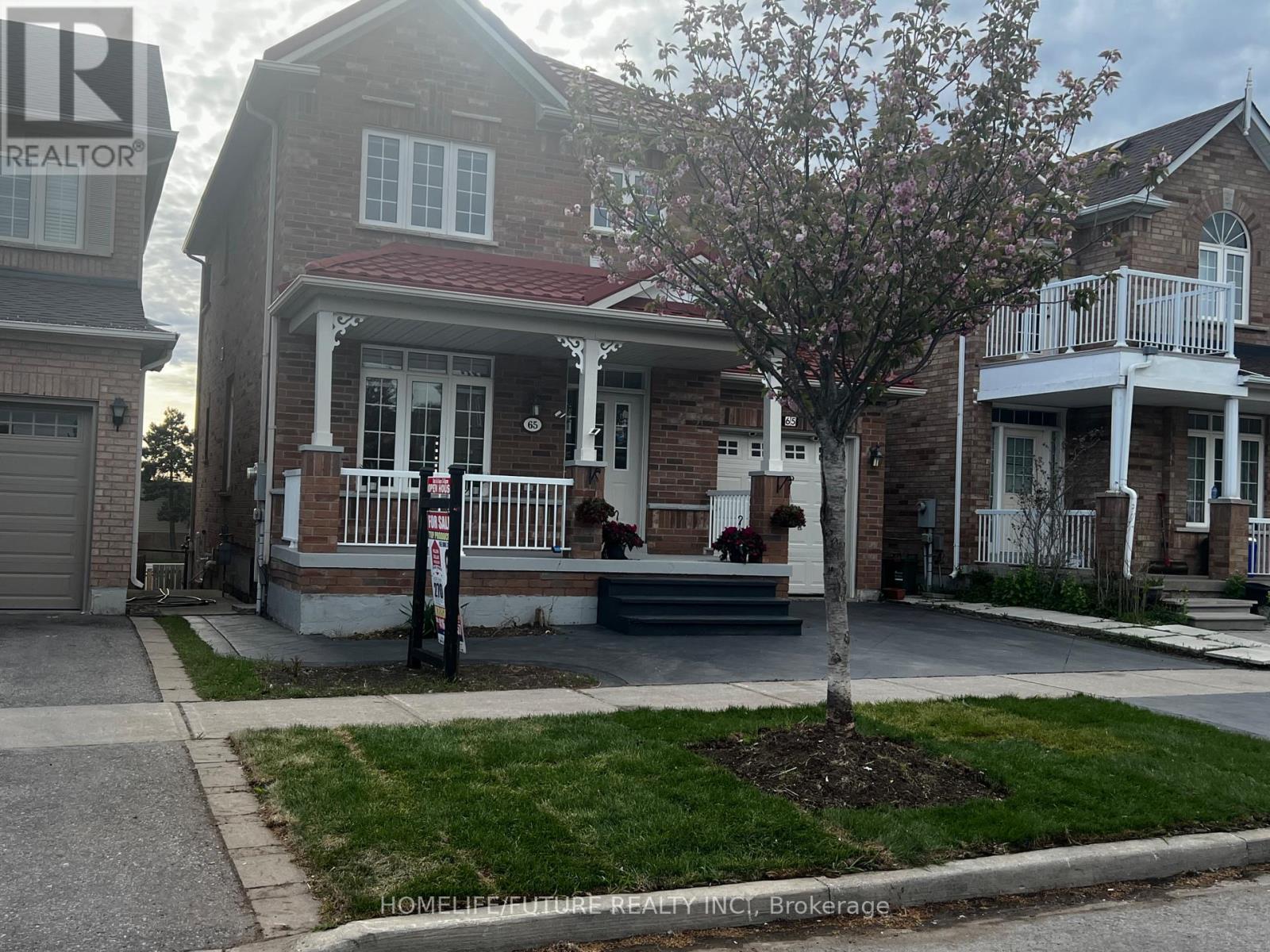 65 Maple Ridge Crescent, Markham, Ontario  L6E 1V2 - Photo 2 - N13162662