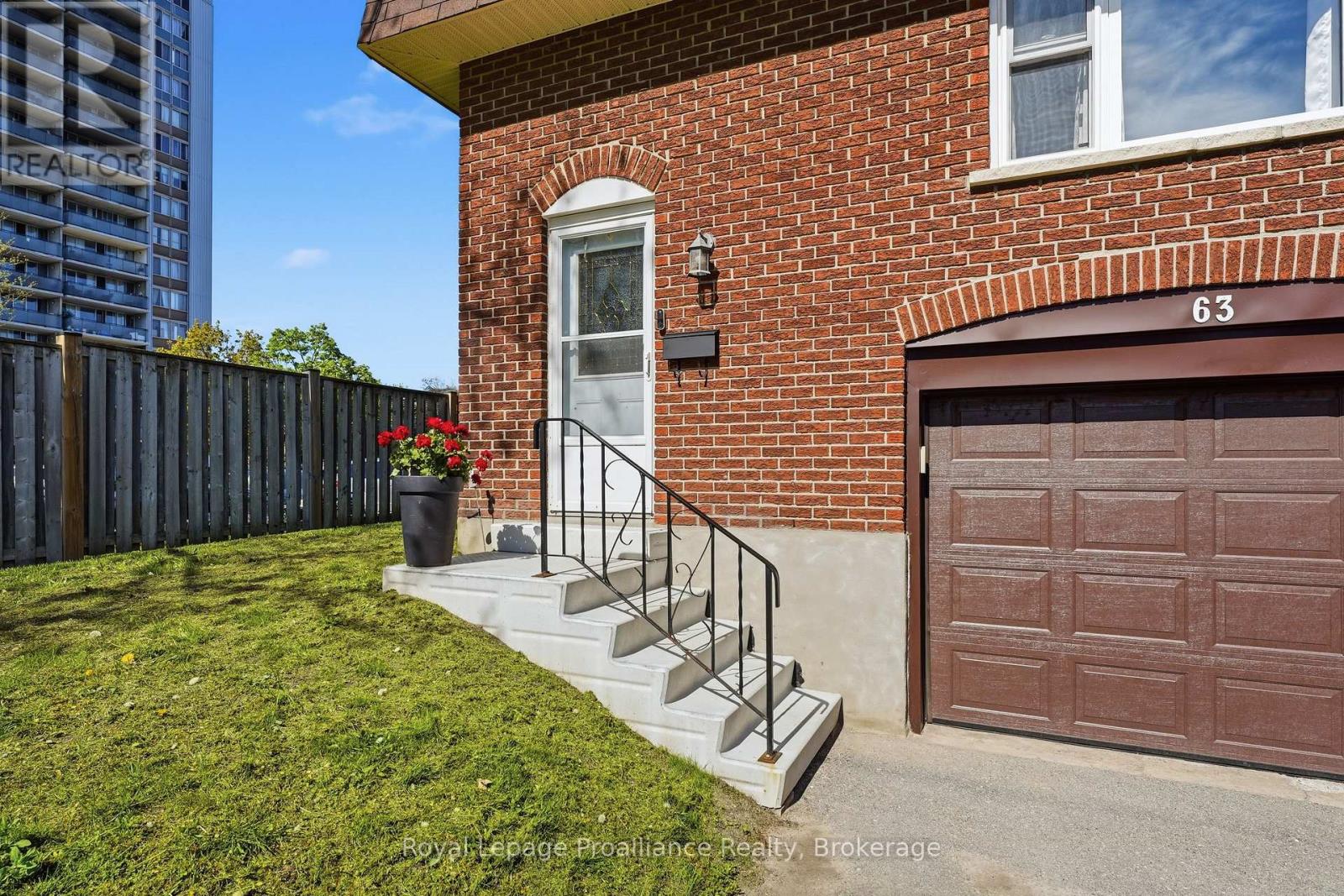 63 O'hare Street, Belleville, Ontario  K8P 4R9 - Photo 3 - X13165114