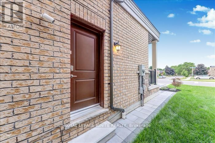 Bsmt - 103 Bremner Street, Whitby, Ontario  L1R 0P9 - Photo 3 - E13165082