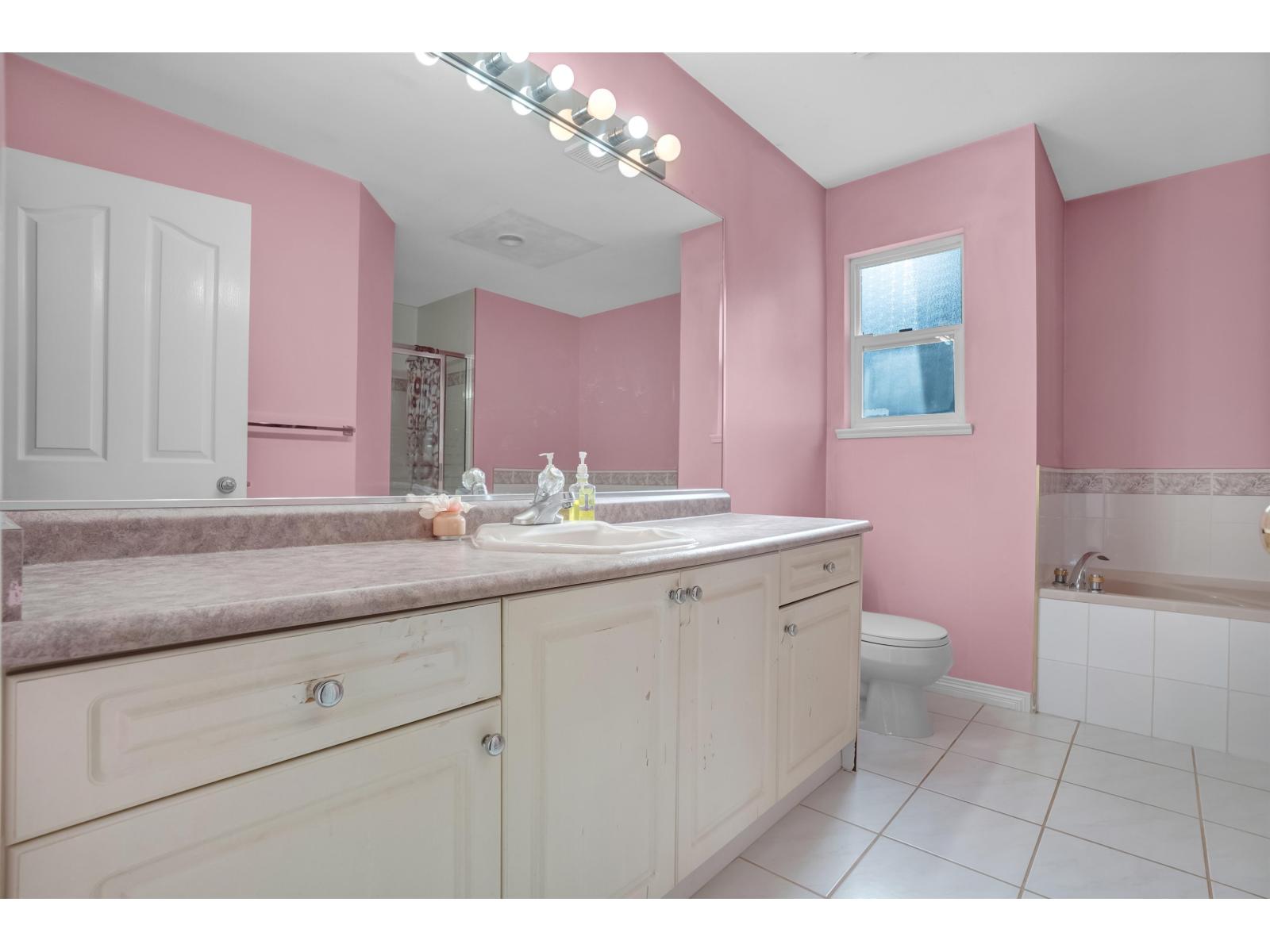15829 87a Avenue, Surrey, British Columbia  V4N 4Z5 - Photo 12 - R3126869