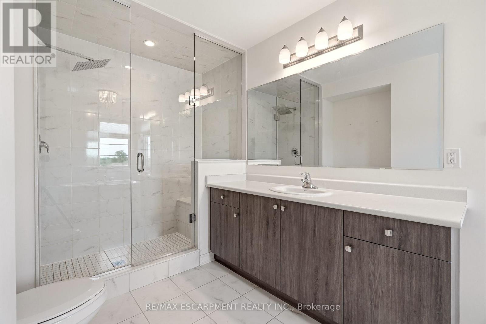 1364 Sycamore Garden, Milton, Ontario L9E 1R3 - Photo 25 - W13165032