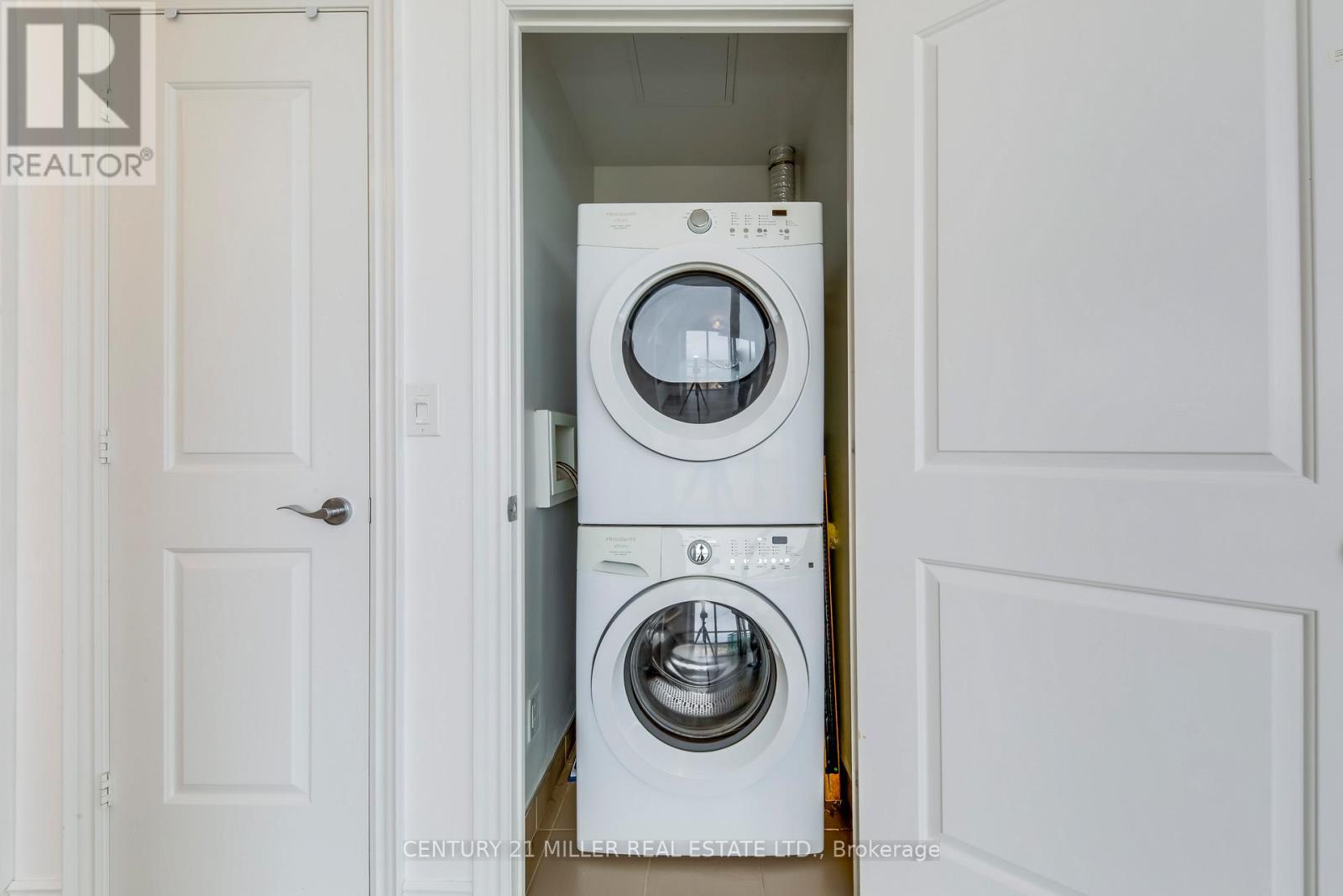 2002 - 16 Brookers Lane, Toronto (Mimico), Ontario  M8V 0A5 - Photo 19 - W13165038