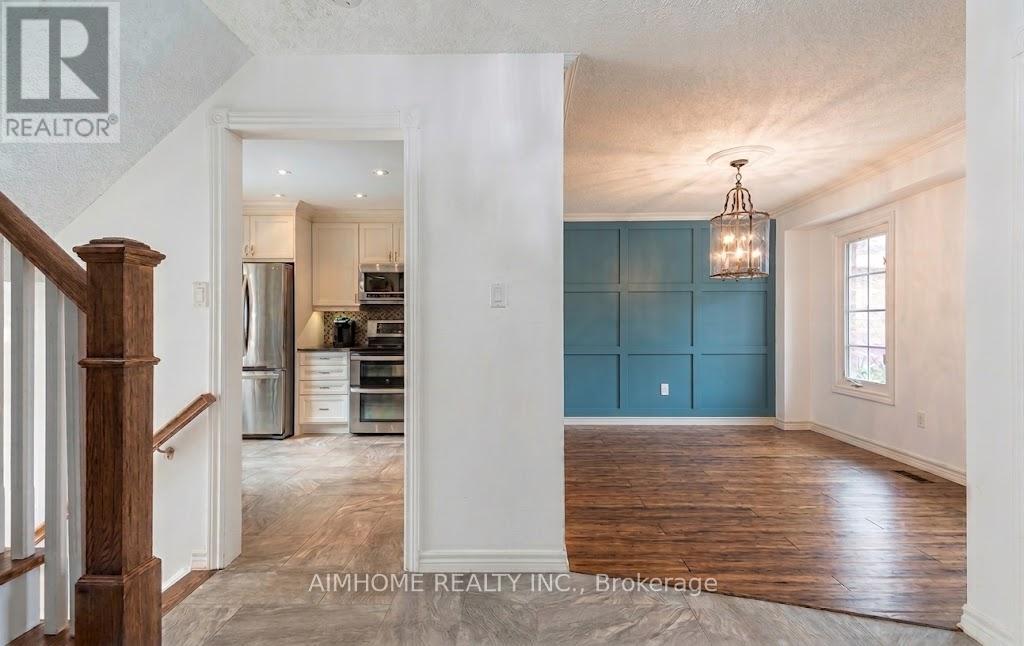 108 Floribunda Crescent, Brampton, Ontario  L6T 4S2 - Photo 6 - W13165076