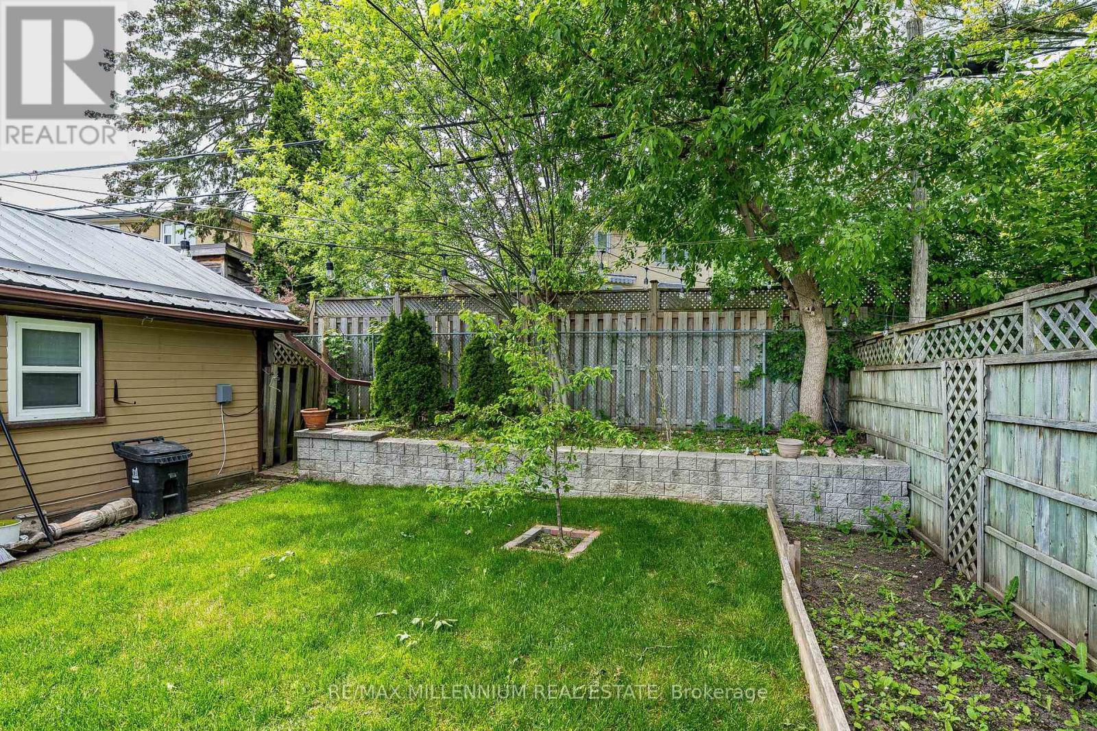 271 Thistle Down Boulevard W, Toronto (Thistletown-Beaumonde Heights), Ontario  M9V 1K6 - Photo 48 - W13165110