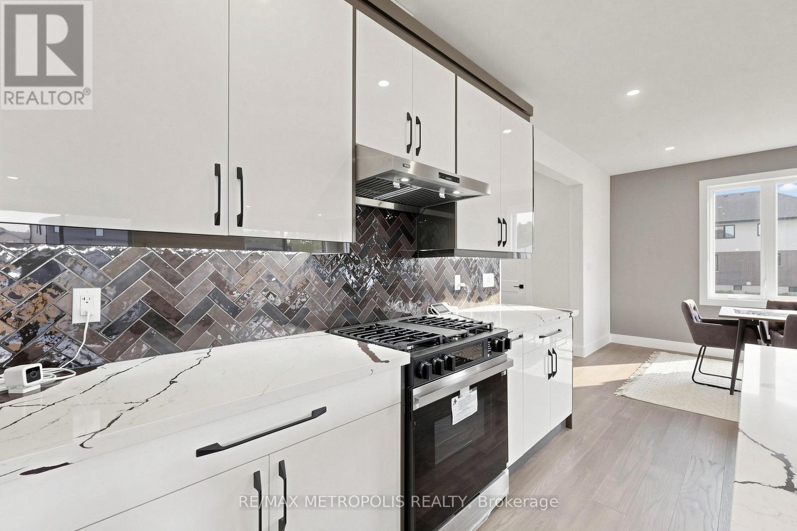 604 Chelton Road, London South (South U), Ontario  N6M 0H7 - Photo 13 - X13165040