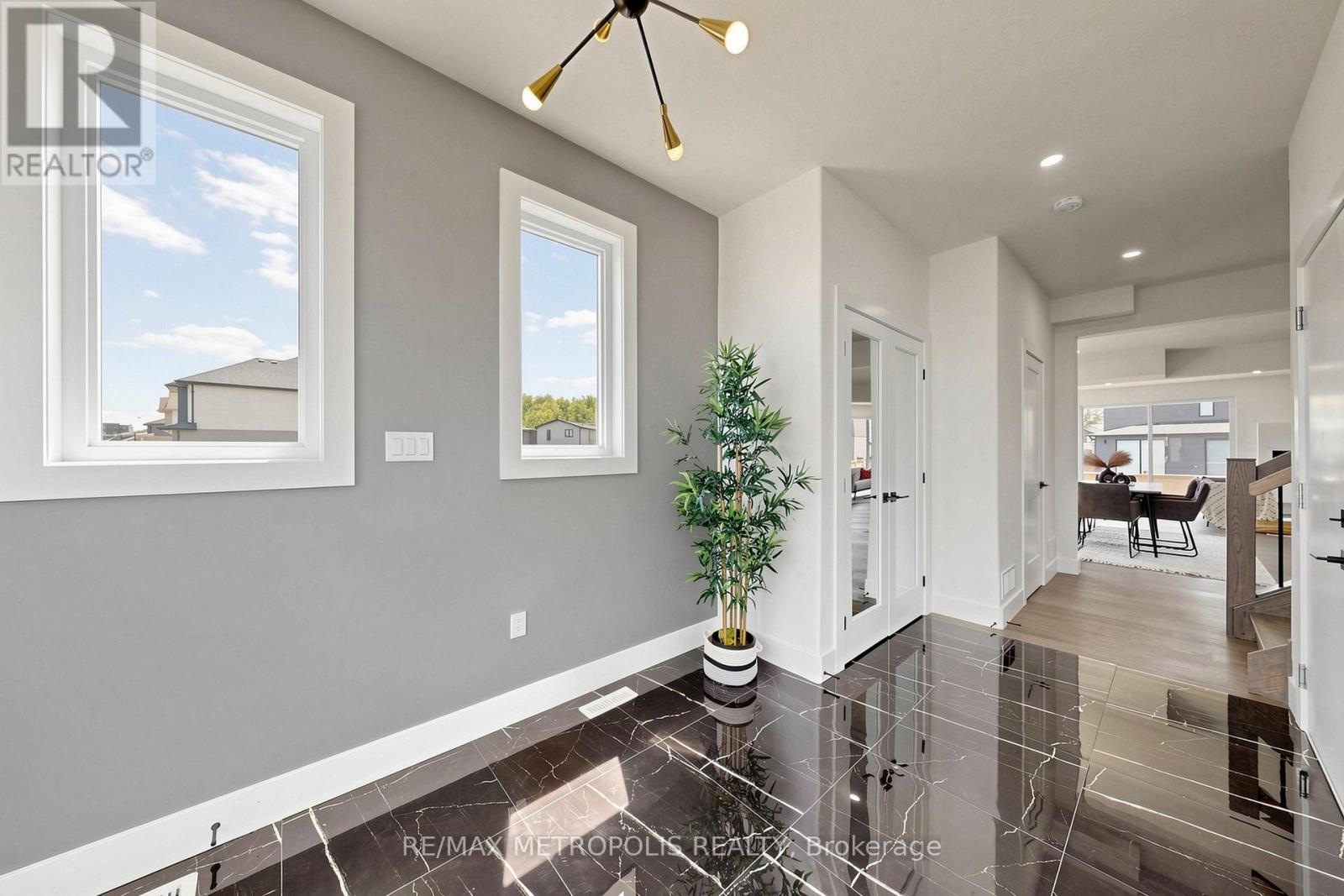 604 Chelton Road, London South (South U), Ontario  N6M 0H7 - Photo 14 - X13165040
