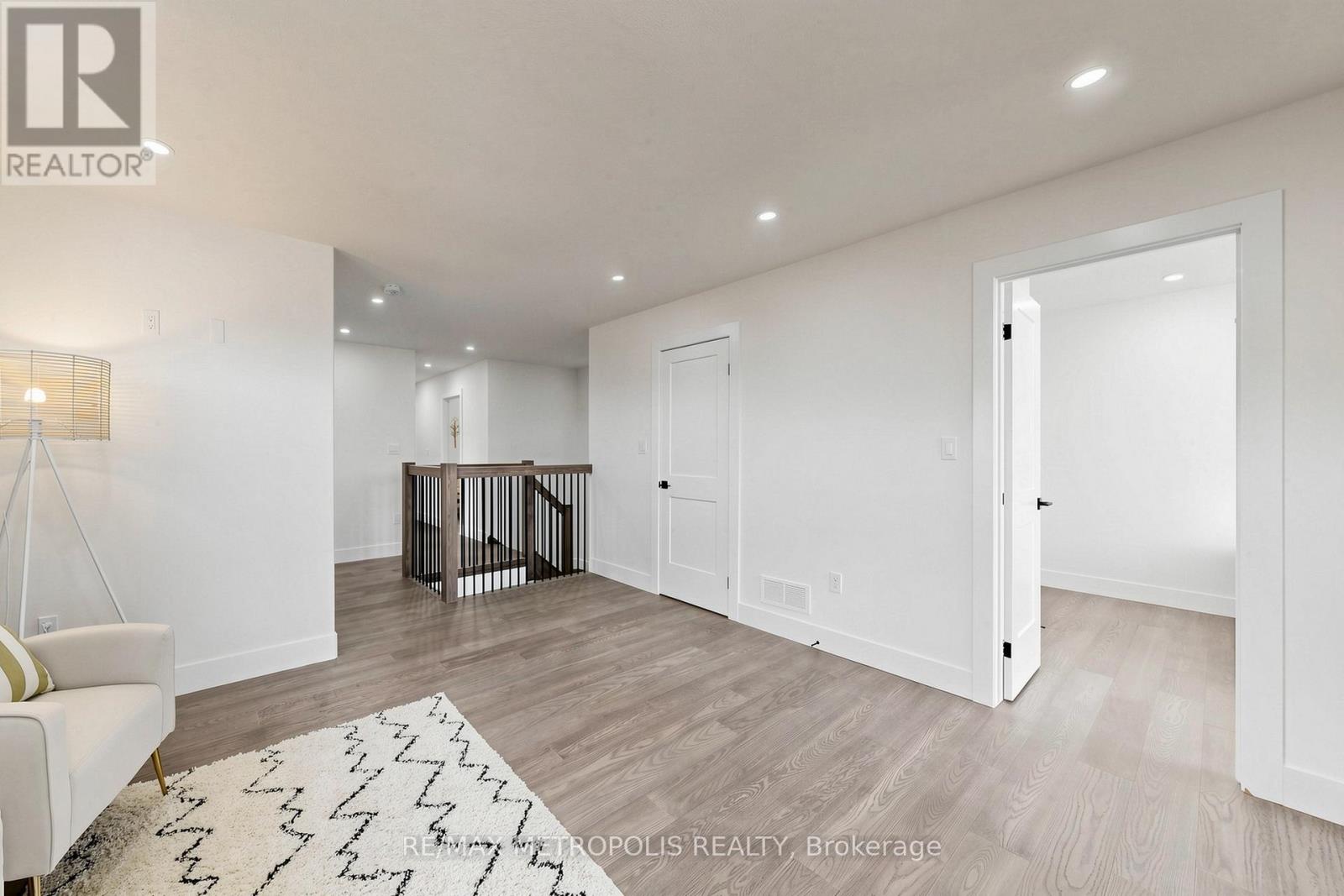 604 Chelton Road, London South (South U), Ontario  N6M 0H7 - Photo 19 - X13165040