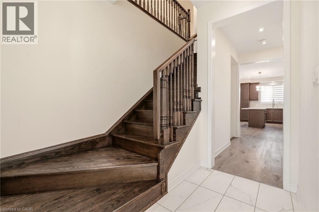 1364 Sycamore Garden, Milton, Ontario  L9E 1R3 - Photo 6 - 40832900