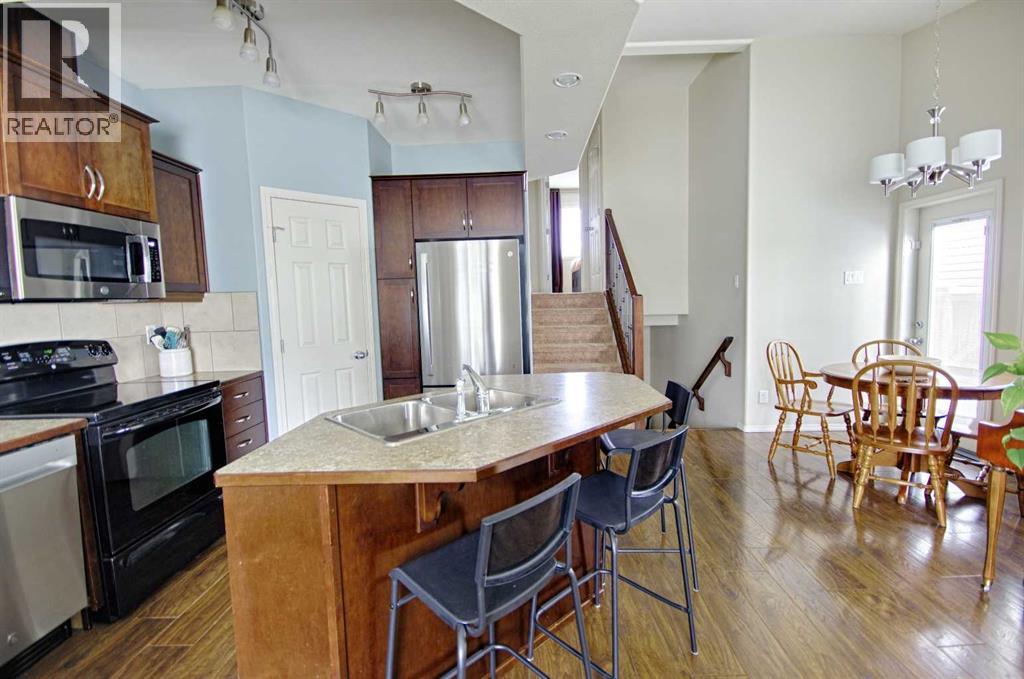 847 Silkstone Close W, Lethbridge, Alberta  T1J 5K1 - Photo 4 - A2313104