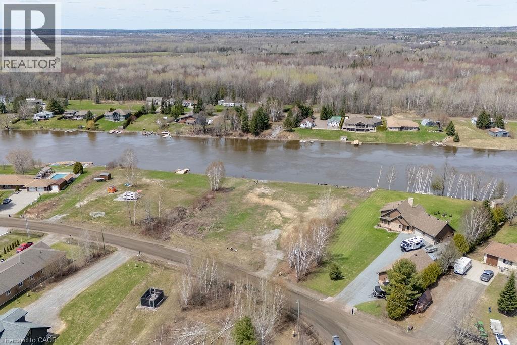 515 Champagne Road, Sturgeon Falls, Ontario  P2B 2L9 - Photo 7 - 40832901