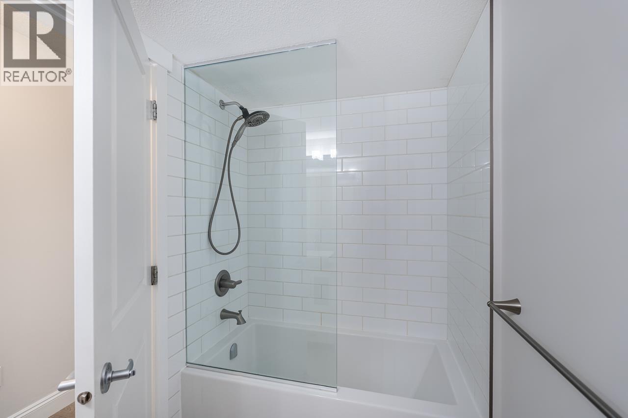 203 400 Klahanie Drive, Port Moody, British Columbia  V3H 5K9 - Photo 24 - R3127101
