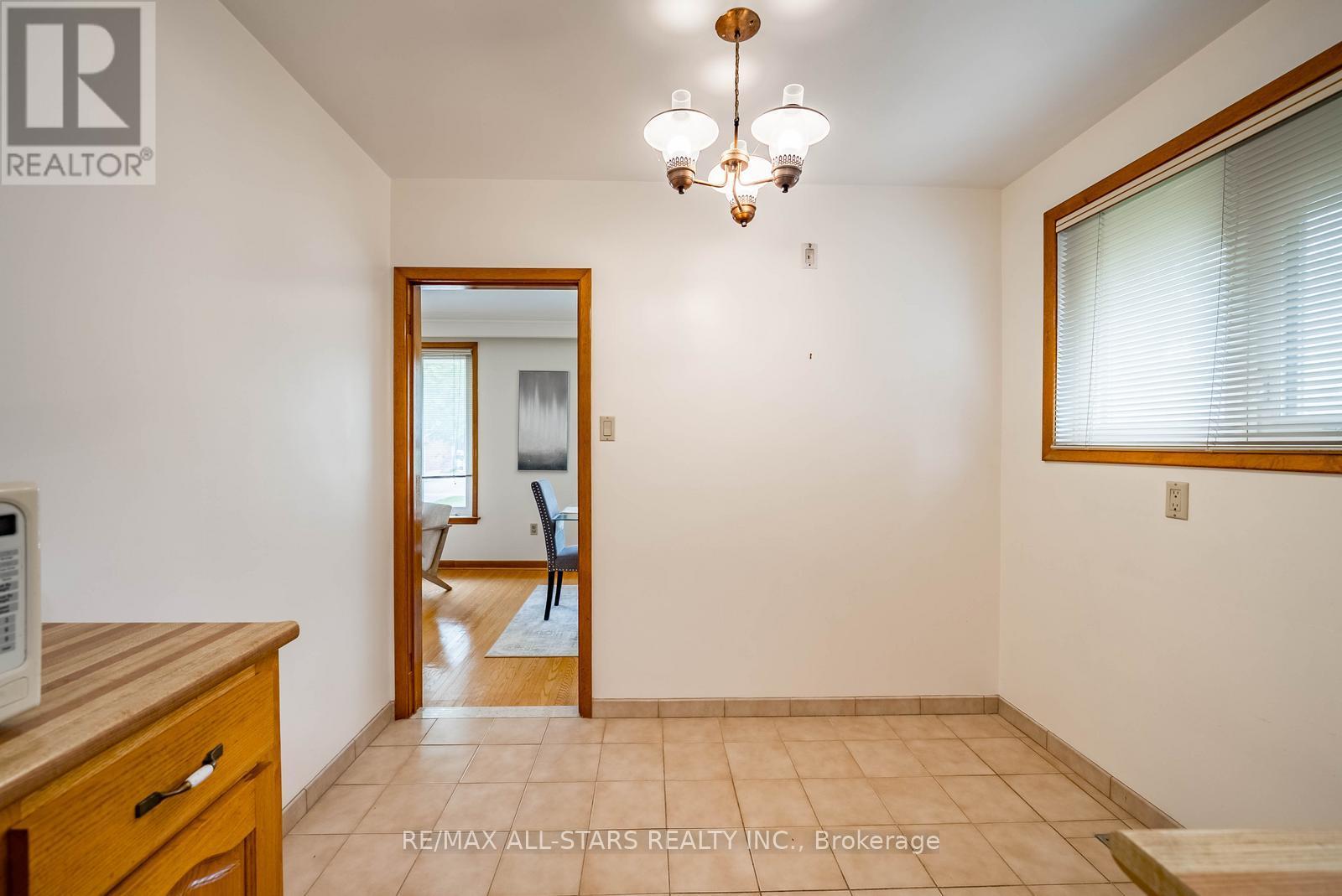 26 Summerglade Drive, Toronto, Ontario  M1S 1W8 - Photo 15 - E13165152