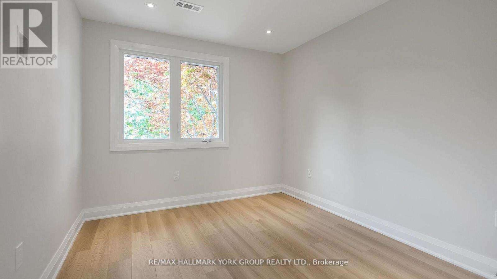 Main Fl - 1000 Lemar Road, Newmarket, Ontario  L3Y 1S1 - Photo 14 - N13165128