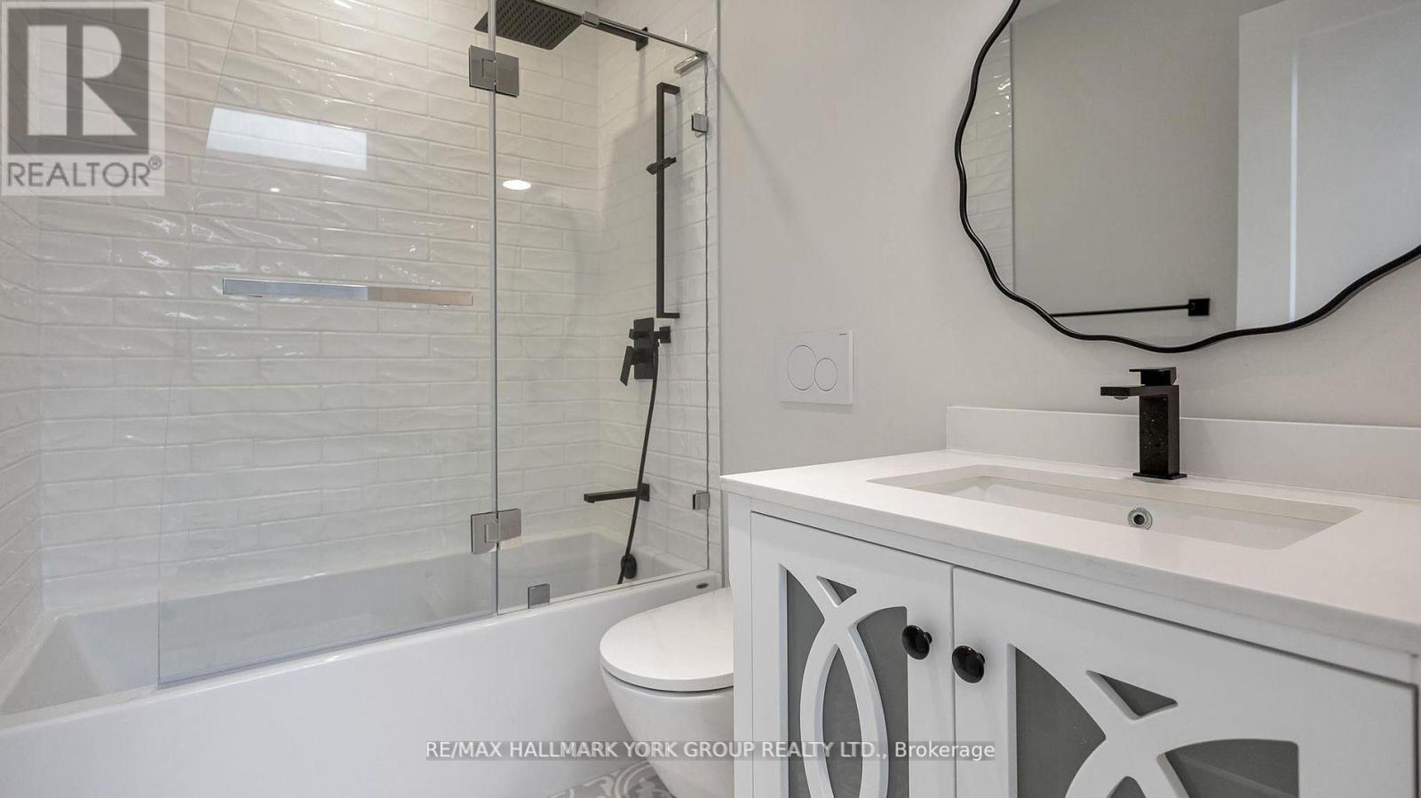Main Fl - 1000 Lemar Road, Newmarket, Ontario  L3Y 1S1 - Photo 17 - N13165128