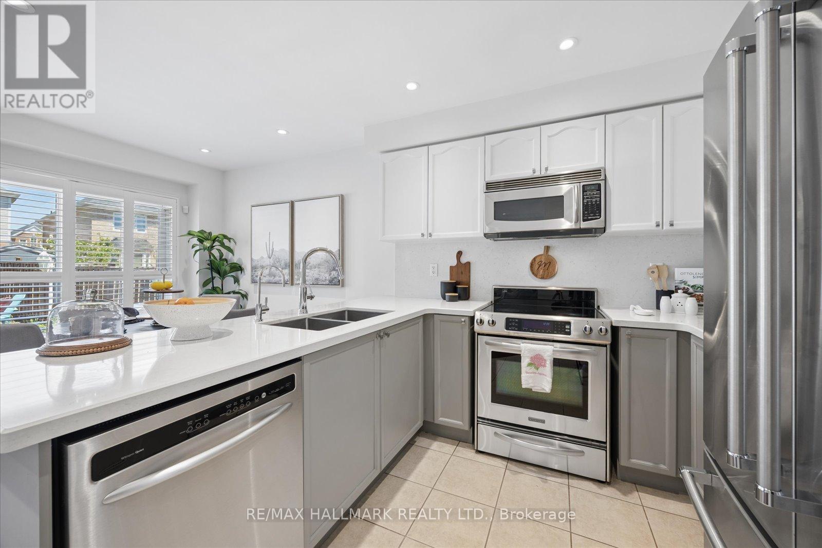 44 Fred Silvester Road, Whitchurch-Stouffville (Stouffville), Ontario  L4A 0J6 - Photo 11 - N13165142