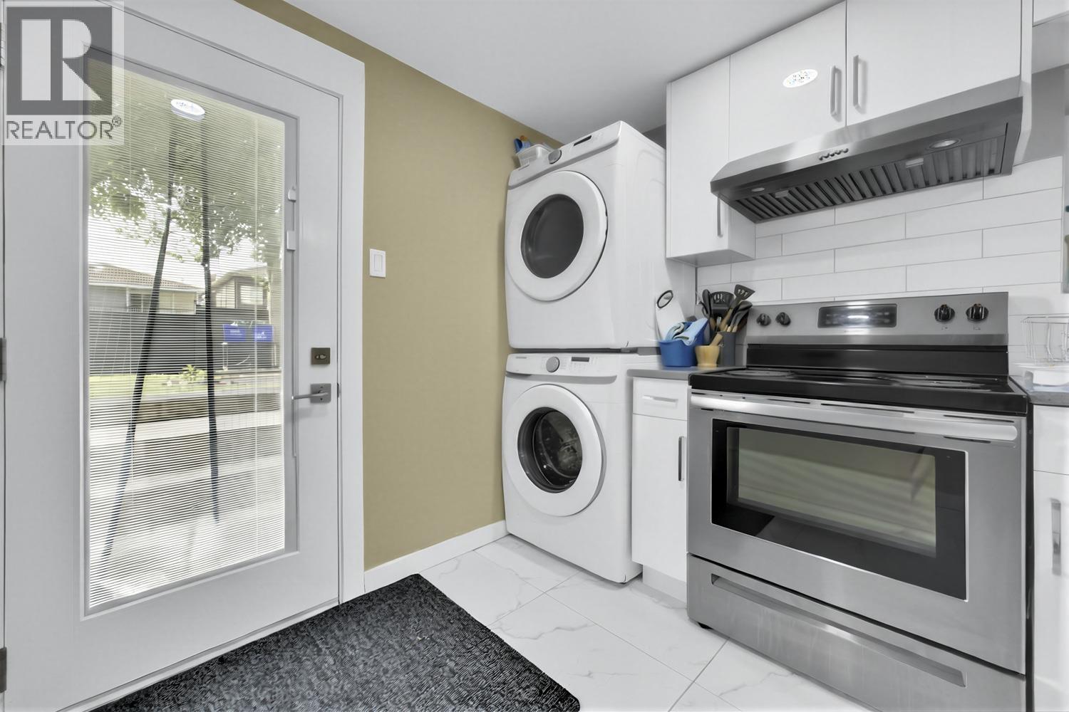 1 4967 Spencer Street, Vancouver, British Columbia  V5R 3Z9 - Photo 11 - R3127035