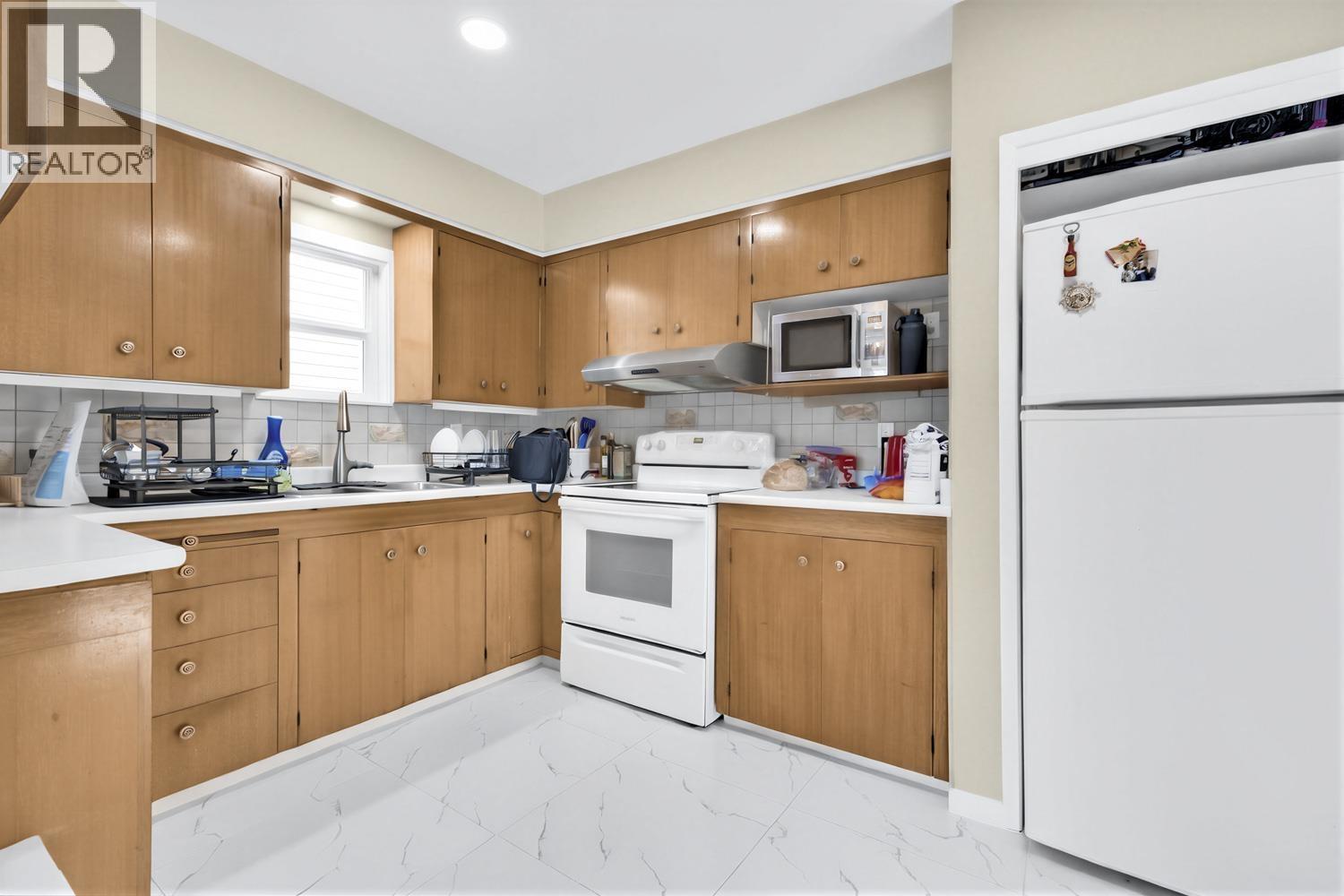 1 4967 Spencer Street, Vancouver, British Columbia  V5R 3Z9 - Photo 33 - R3127035