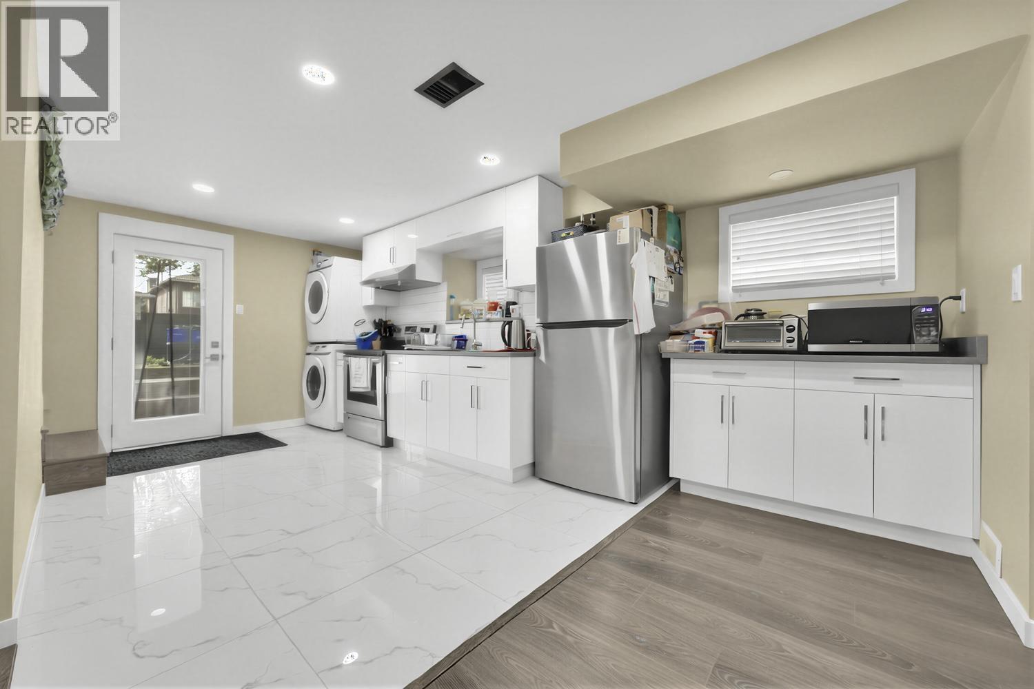 1 4967 Spencer Street, Vancouver, British Columbia  V5R 3Z9 - Photo 10 - R3127035