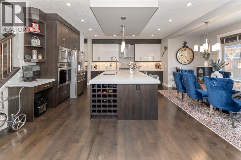249 Kinniburgh Boulevard, Chestermere, Alberta  T1X 0R7 - Photo 9 - A2311789