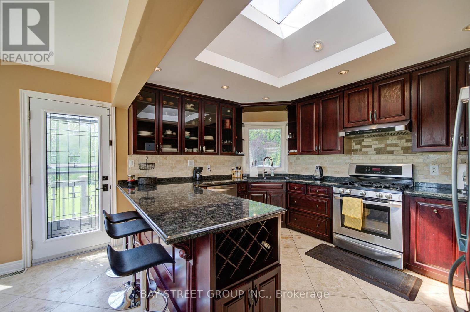 10638 Willoughby Drive, Niagara Falls (Lyons Creek), Ontario  L2E 6S6 - Photo 19 - X13165124