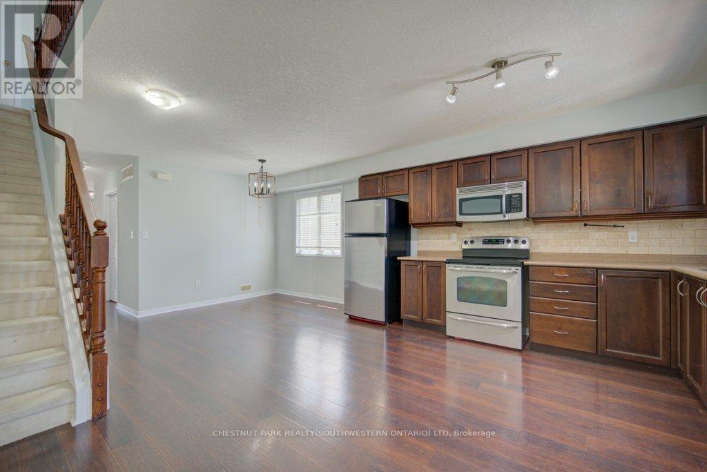 15c - 240 Westmeadow Drive, Kitchener, Ontario  N2N 0A1 - Photo 5 - X13165148