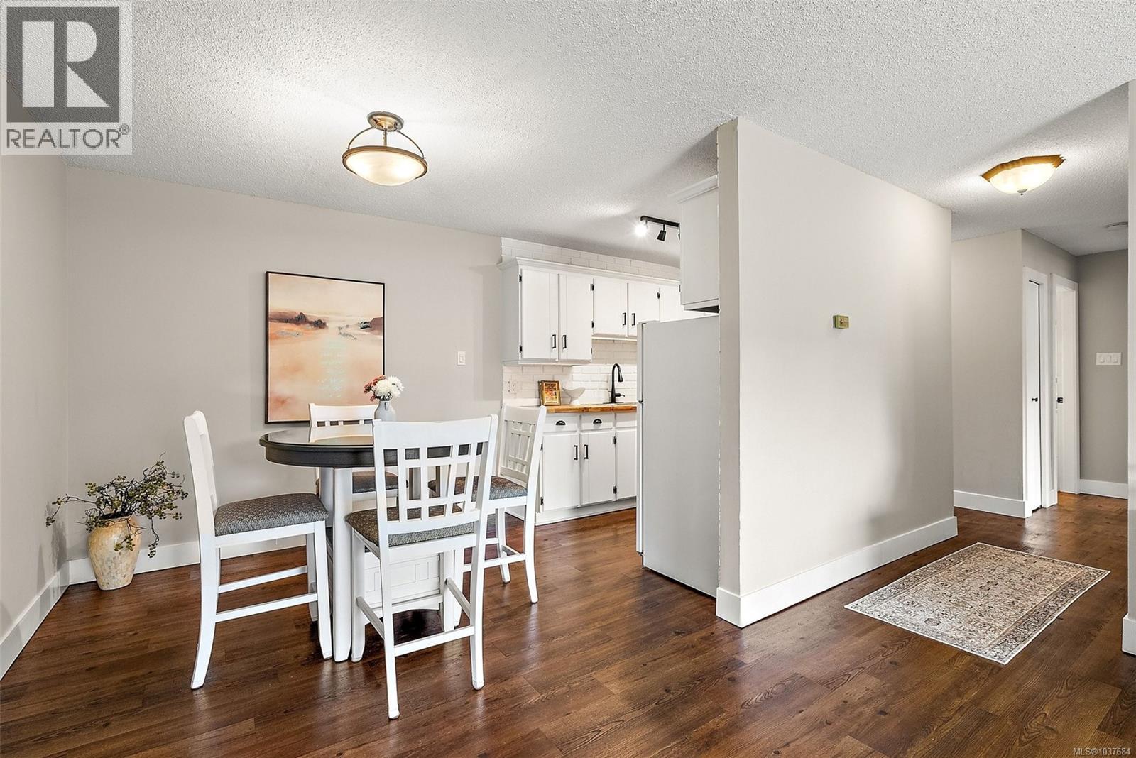 204 1024 Fairfield Rd, Victoria, British Columbia  V8V 3A5 - Photo 14 - 1037684