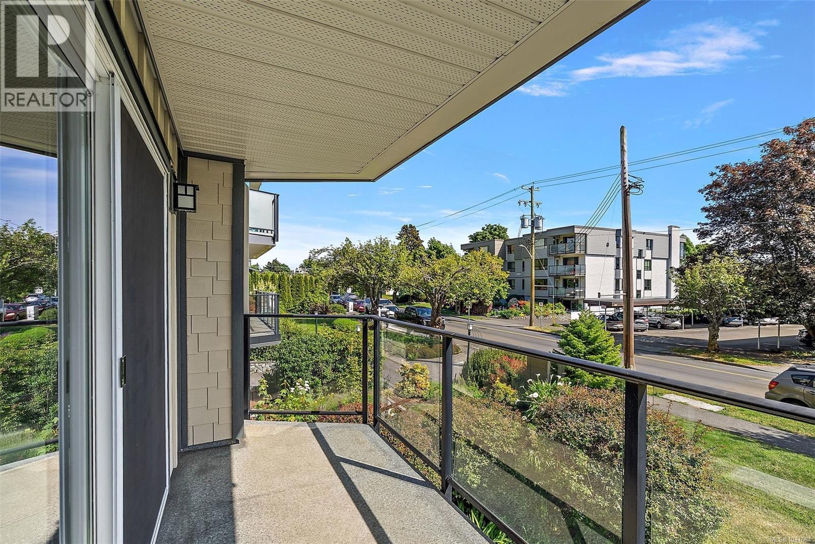 204 1024 Fairfield Rd, Victoria, British Columbia  V8V 3A5 - Photo 23 - 1037684