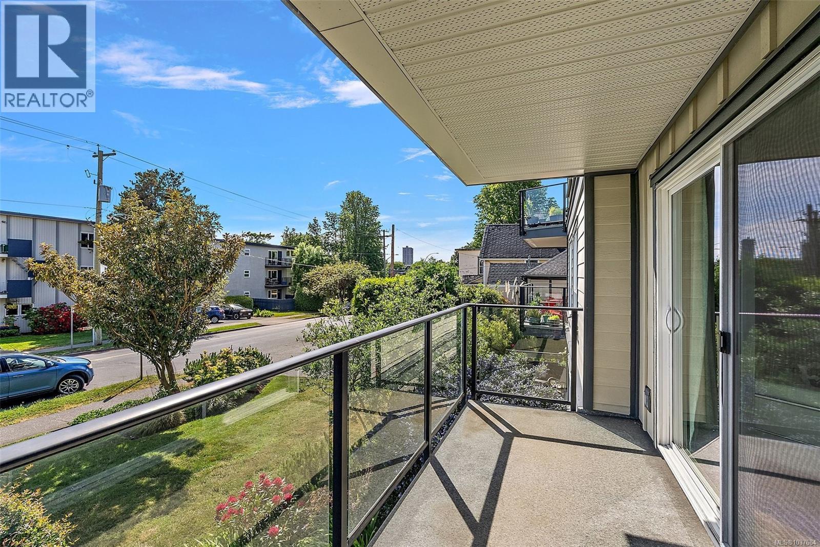 204 1024 Fairfield Rd, Victoria, British Columbia  V8V 3A5 - Photo 24 - 1037684
