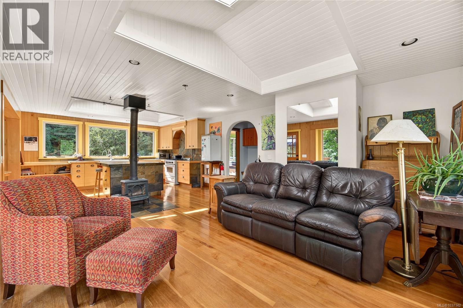 1252 Isabella Point Rd, Salt Spring, British Columbia  V8K 2T9 - Photo 15 - 1037142