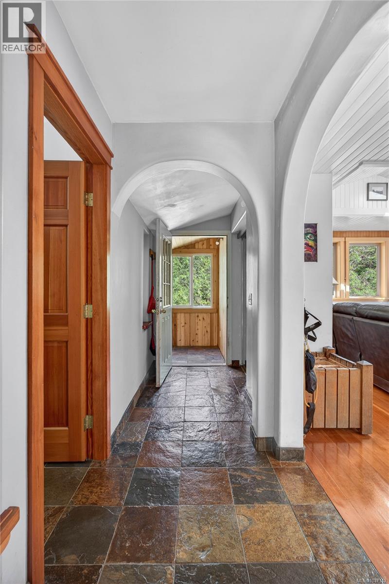 1252 Isabella Point Rd, Salt Spring, British Columbia  V8K 2T9 - Photo 18 - 1037142