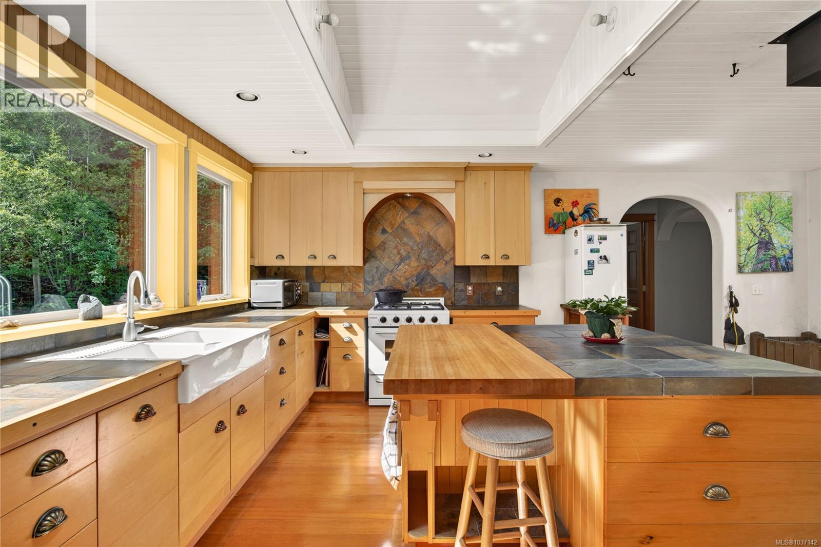 1252 Isabella Point Rd, Salt Spring, British Columbia  V8K 2T9 - Photo 34 - 1037142