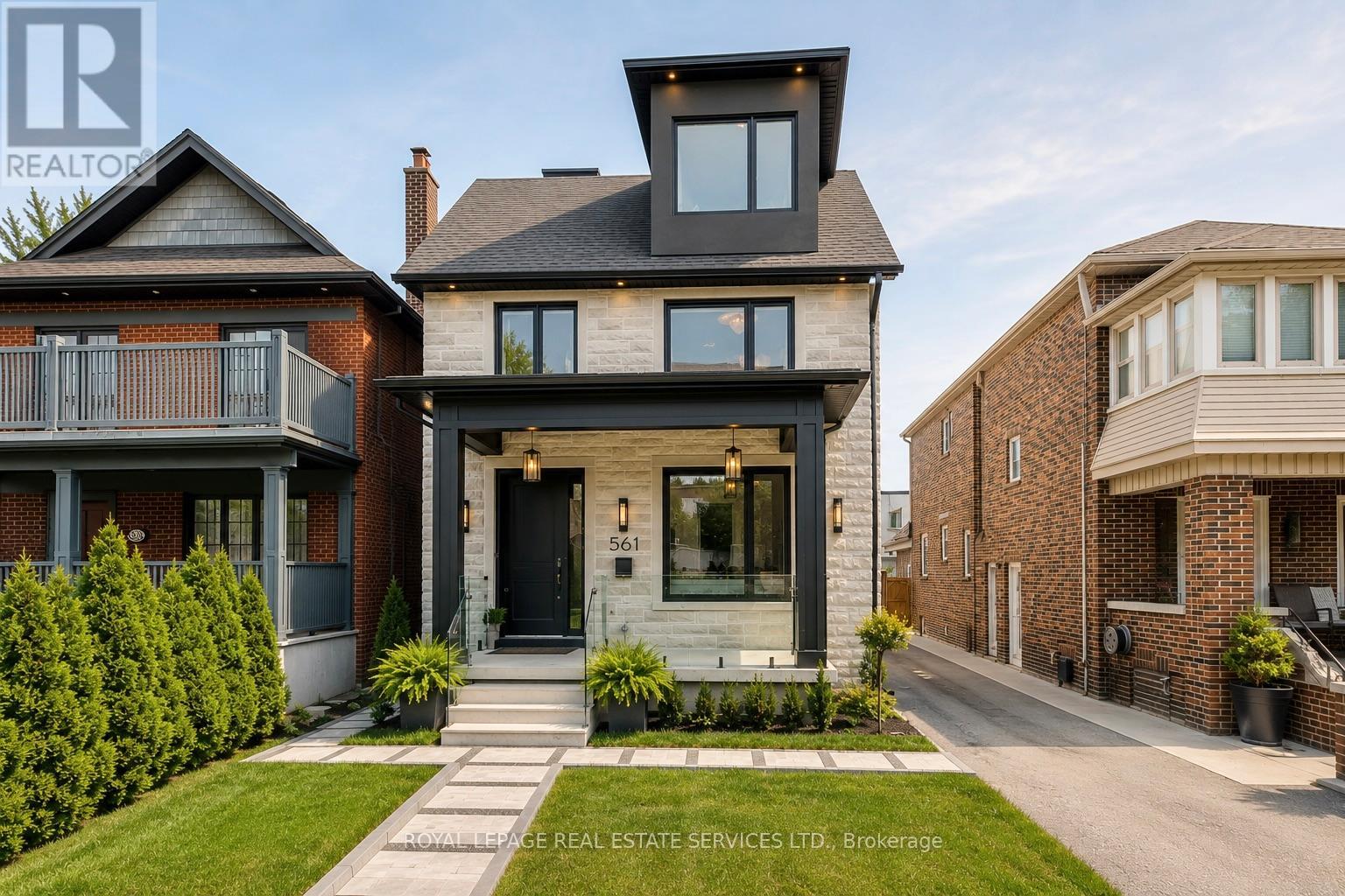 561 Durie Street, Toronto, Ontario  M6S 3H2 - Photo 2 - W12966818