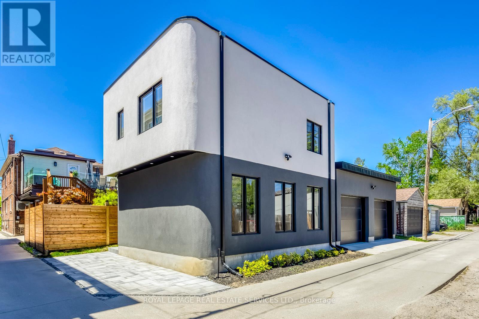 561 Durie Street, Toronto, Ontario  M6S 3H2 - Photo 50 - W12966818