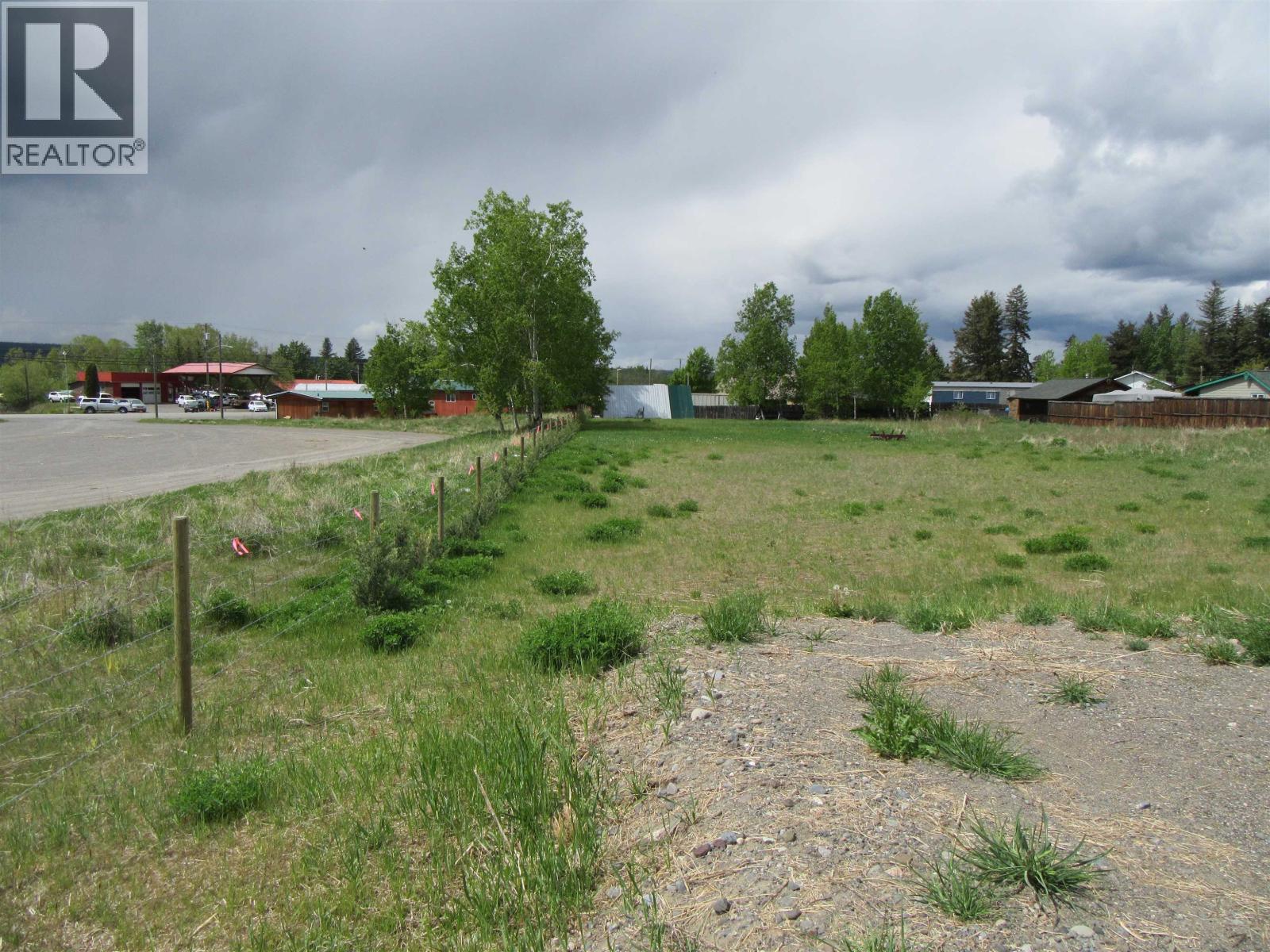 4841 Timothy Lake Road, Lac La Hache, British Columbia V0K 1T0 - Photo 3 - R3077908