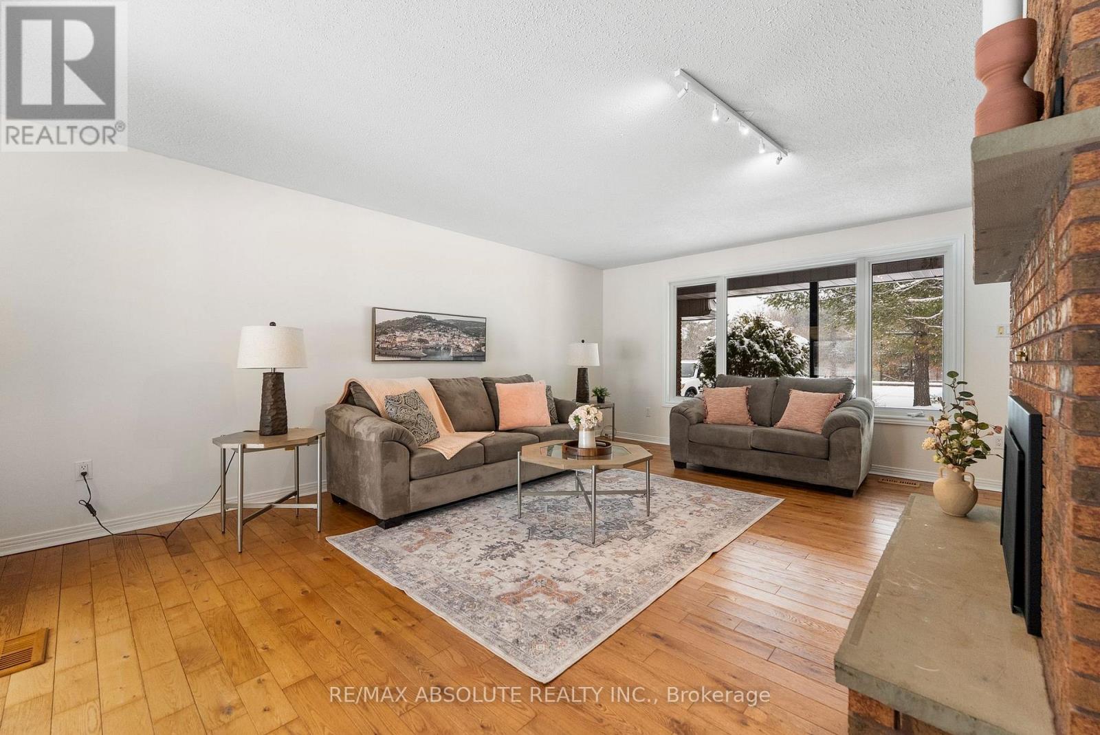 213 Calabogie Road, Mcnab/braeside, Ontario  K7S 3G8 - Photo 9 - X13165172