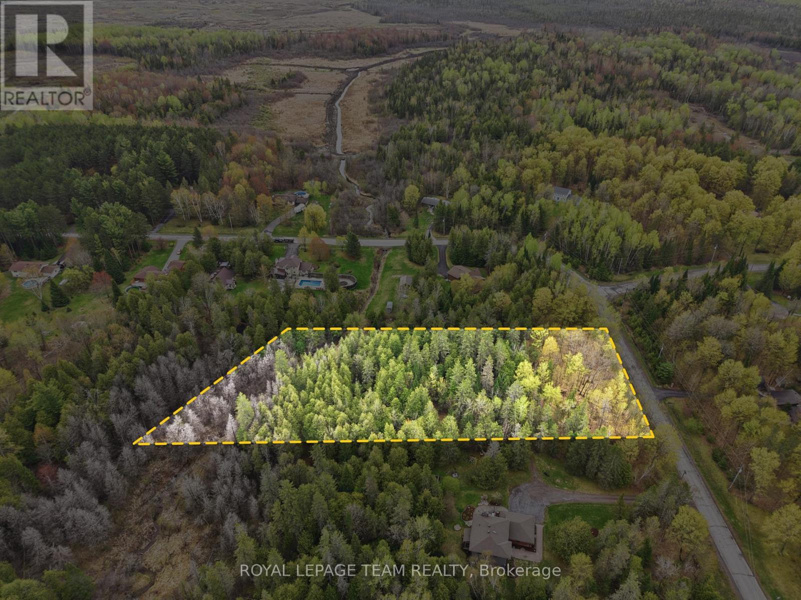 105 PLEASANT CREEK DRIVE, Ottawa, Ontario