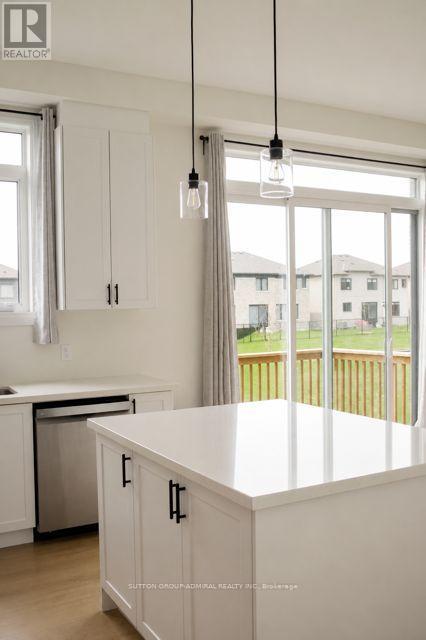 7 Del Ray Crescent, Wasaga Beach, Ontario  L9Z 0N4 - Photo 10 - S13165120