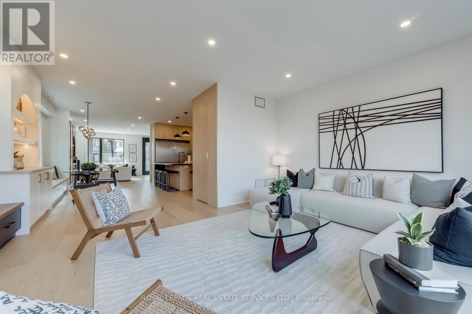 561 Durie Street, Toronto, Ontario  M6S 3H2 - Photo 19 - W12966818
