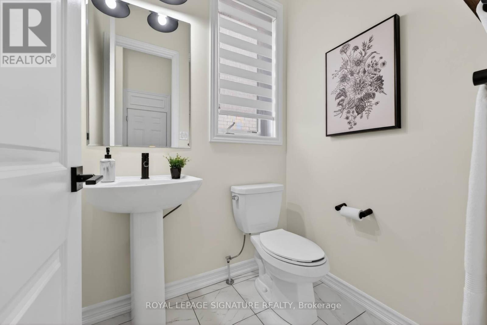 7 Sedgemoor Street, Whitby, Ontario  L1P 0M3 - Photo 7 - E13165166