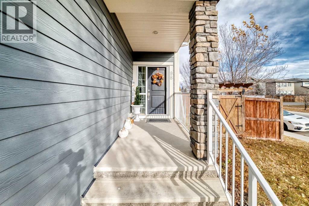 98 Legacy Lane SE, Calgary, Alberta  t2x 1y7 - Photo 3 - A2268905