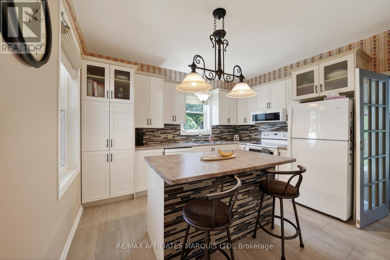 127 Lawrence Avenue, Cornwall, Ontario K6H 4H4 - Photo 4 - X13165196