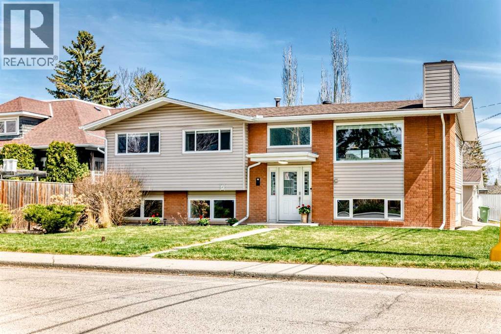 2212 4 Street NE, Calgary, Alberta