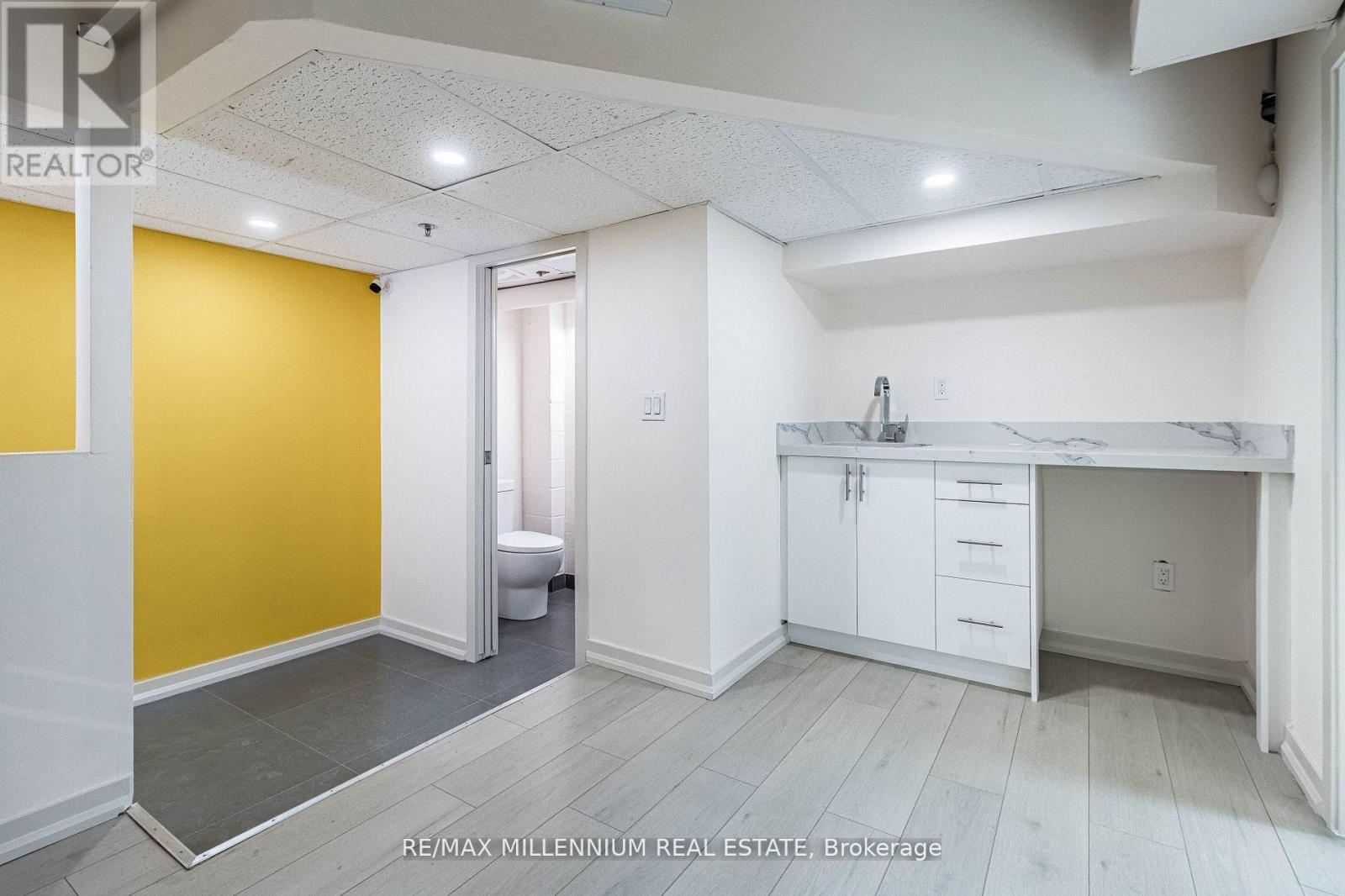 4 - 259 Edgeley Boulevard, Vaughan, Ontario L4K 3Y5 - Photo 5 - N13165178